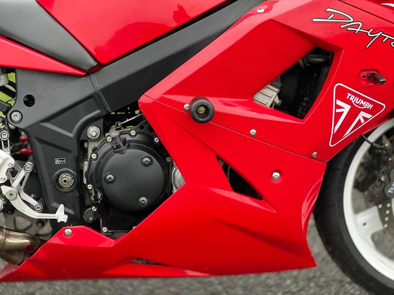 2005 Triumph Daytona 600 Sports bike - Project Non runner - Fast Delivery