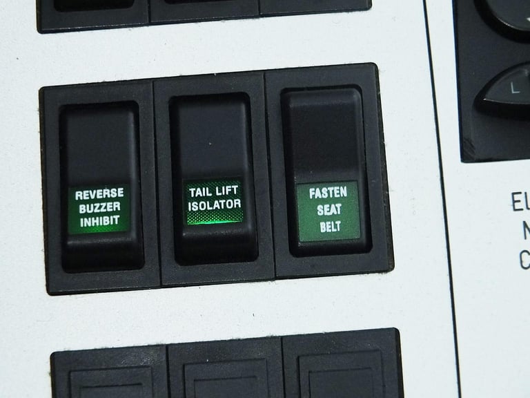 2017 Mercedes-Benz SPRINTER 514 CDI 7G-TRONIC Automatic Euro 6 - 17 Seat PSV WAV