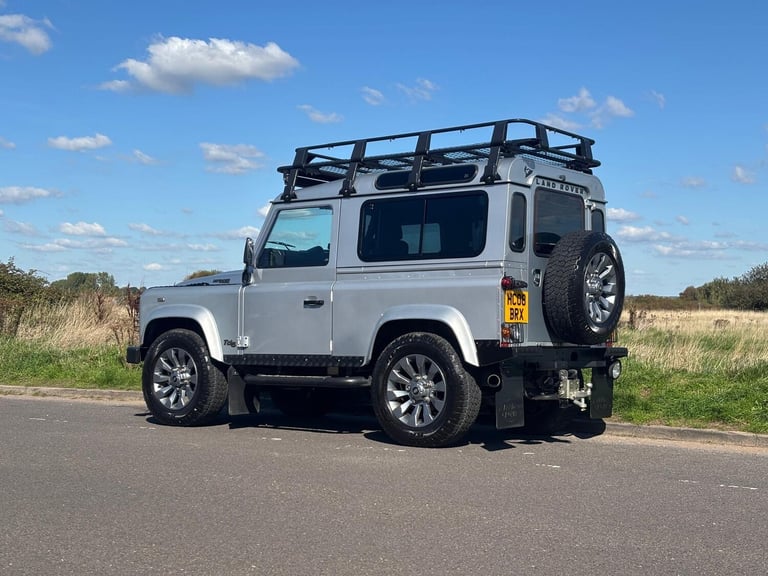 2025 Land Rover Defender 90 2.4 TDCi XS Station Wagon 4WD SWB Euro 4 3dr Diesel Manual