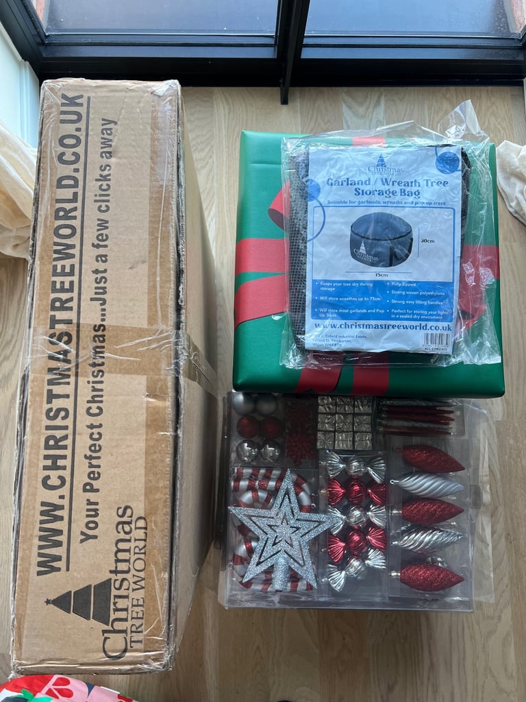 Christmas Tree (6ft), Decorations & storage - brand new never used RRP £200