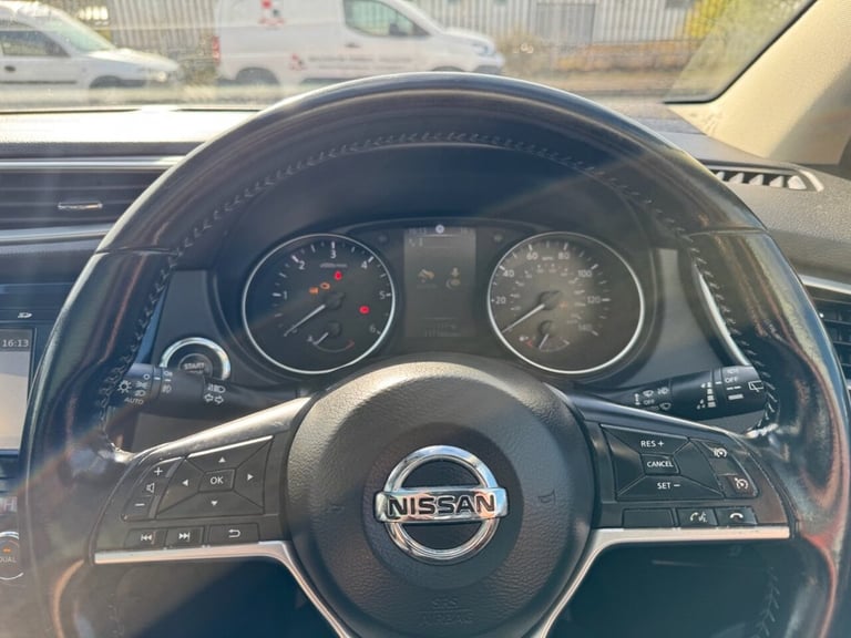 2017 Nissan Qashqai 1.5 dCi Tekna SUV 5dr Diesel Manual Euro 6 (s/s) (110 ps) HATCHBACK Diesel Ma...