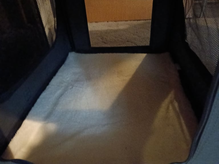 Medium fabric pet crate 