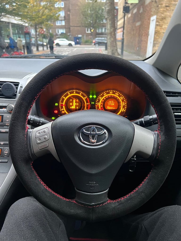Toyota, AURIS, Hatchback, 2009, Manual, 1329 (cc), 5 doors