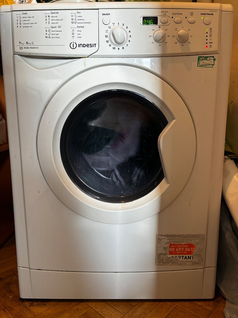 Indesit washing machine + Hoover dishwasher + Zanussi cooker + oven + sink
