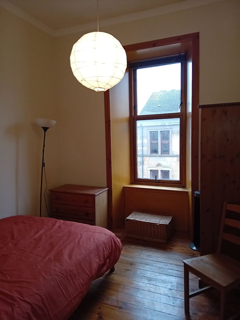 ONE BEDROOM WEST END GLASGOW PARTICK FURNISHED FLAT  £1035 pcm