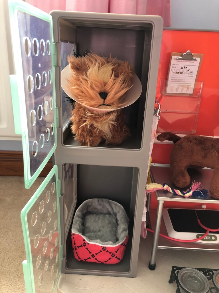 Our Generation vet clinic playset
