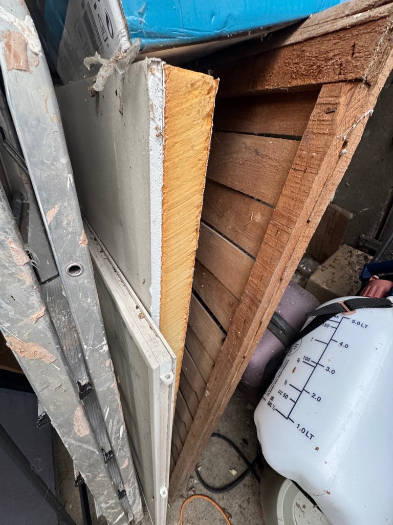 Insulated plaster board 