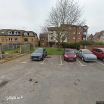 FANTASTIC Parking Space to rent in Staines-upon-thames (TW18)