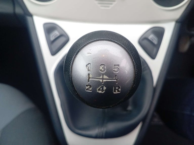 2013 Ford Ka 1.2 Zetec 3dr [Start Stop] HATCHBACK PETROL Manual