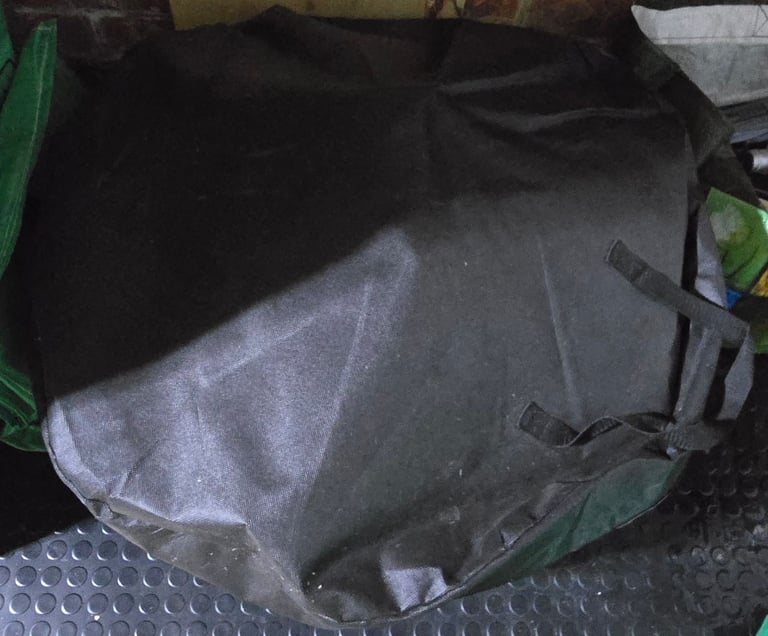 Amazon Basics Portable Folding Fire Pit, 66 cm