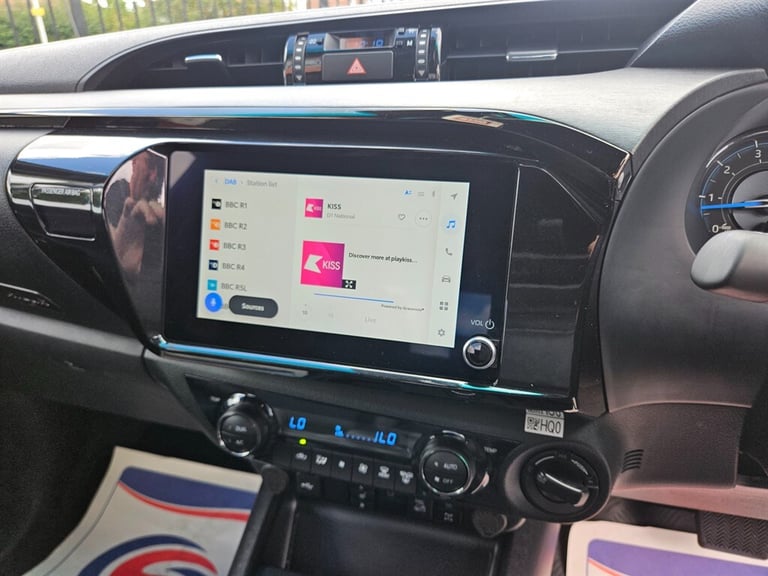 2025 Toyota Hilux INVINCIBLE X 2025 (25)  2000 miles Pick Up Diesel/Ele Automatic