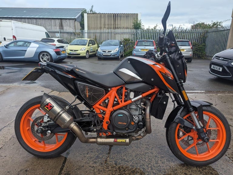 2016 16 KTM DUKE 690 R 16 MY AKRAPOVIC EXHAUST LC4 NAKED ROADSTER 690R SPEC