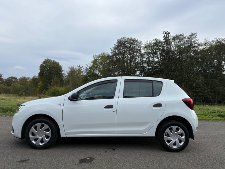 2017 Dacia Sandero 1.2 16V Ambiance 5dr HATCHBACK Petrol Manual