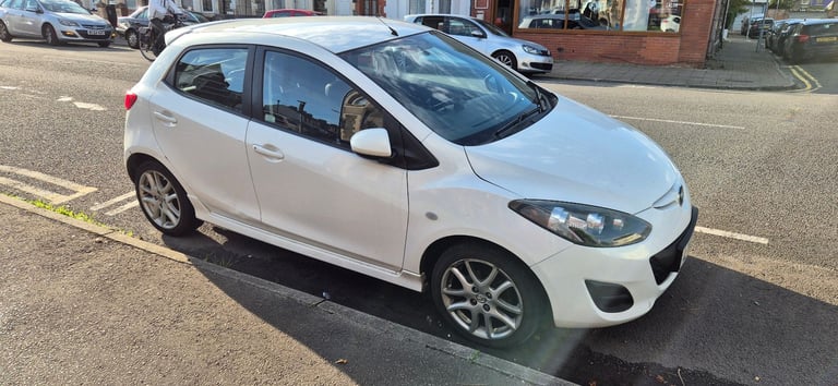 Mazda, 2, Hatchback, 2012, Manual, 1349 (cc), 5 doors