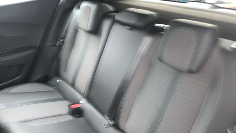 2022 Peugeot 2008 1.2 PureTech Allure Premium + SUV 5dr Petrol Manual Euro 6 (s/s) (100 ps) SUV P...