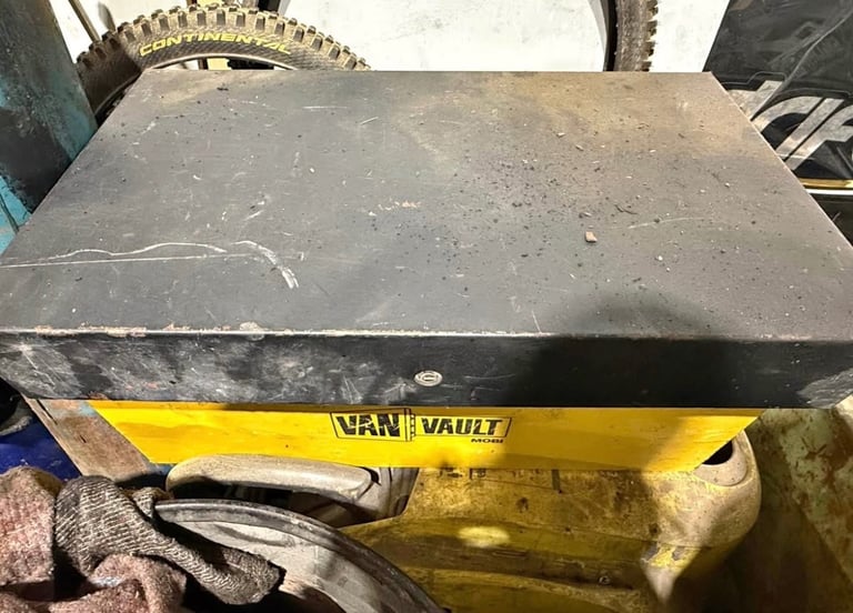 Van vault mobi with one key