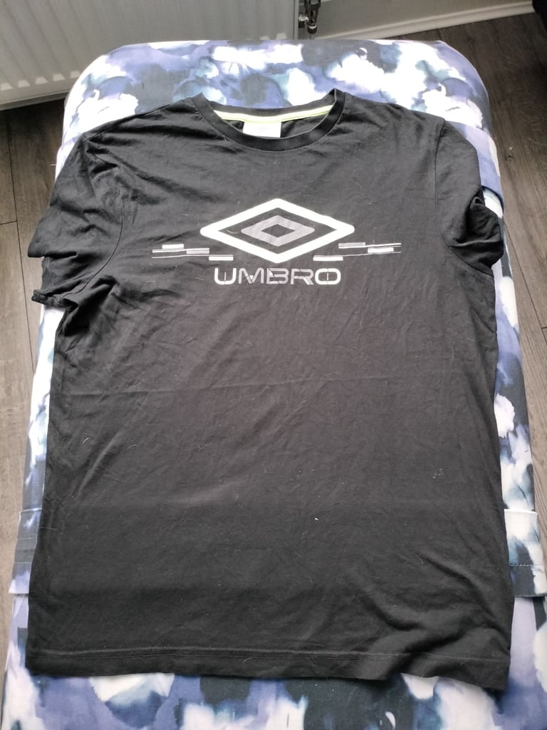 image for Mens umbro t-shirt 