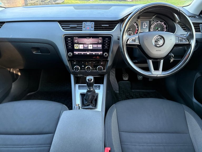 Skoda, OCTAVIA, Hatchback, 2019, Manual, 1598 (cc), 5 doors