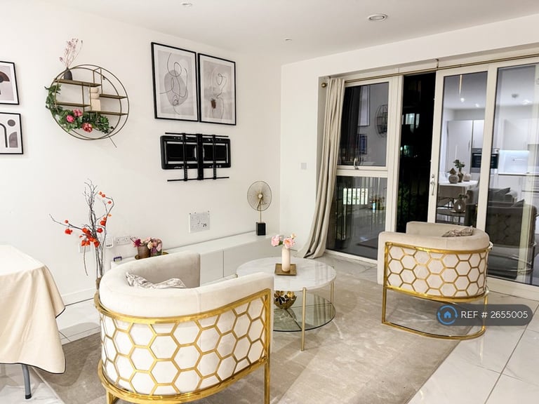 2 bedroom flat in Eider Apartments, London, NW9 (2 bed) (#2655005)