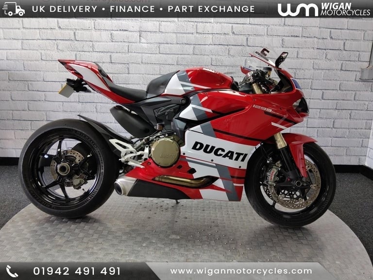 Ducati Panigale 1299, very good condition, tri colour wrap, Demso complete