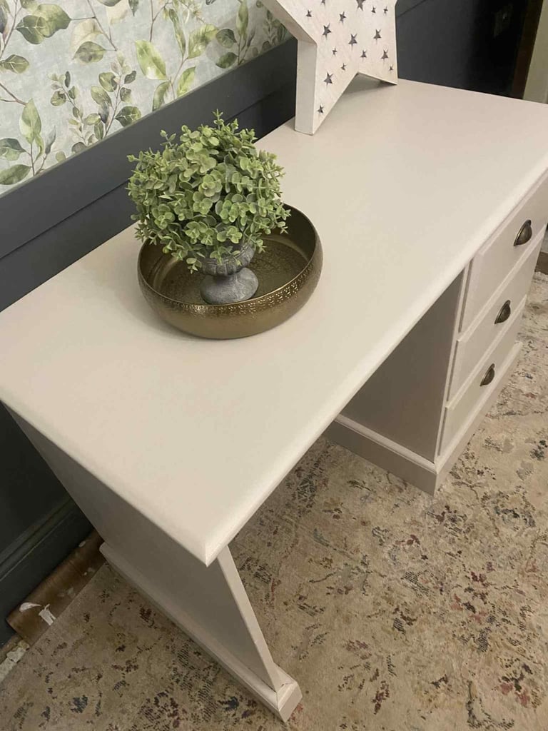 💙👗 Solid pine dressing table desk