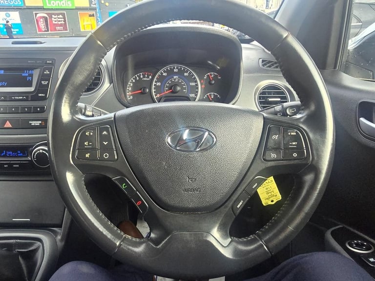 2017 Hyundai i10 1.2 Premium Hatchback 5dr Petrol Manual Euro 6 (87 ps) Hatchback Petrol Manual