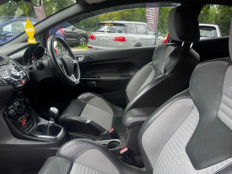 2017 Ford Fiesta 1.6T EcoBoost ST-3 Hatchback 3dr Petrol Manual Euro 6 (182 ps) HATCHBACK Petrol ...