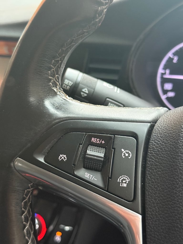 2017 Vauxhall Mokka X 1.6i Active 5dr HATCHBACK Petrol Manual