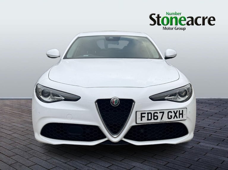 2018 Alfa Romeo Giulia 2.0 TB 280 Veloce 4dr Auto SALOON PETROL Automatic