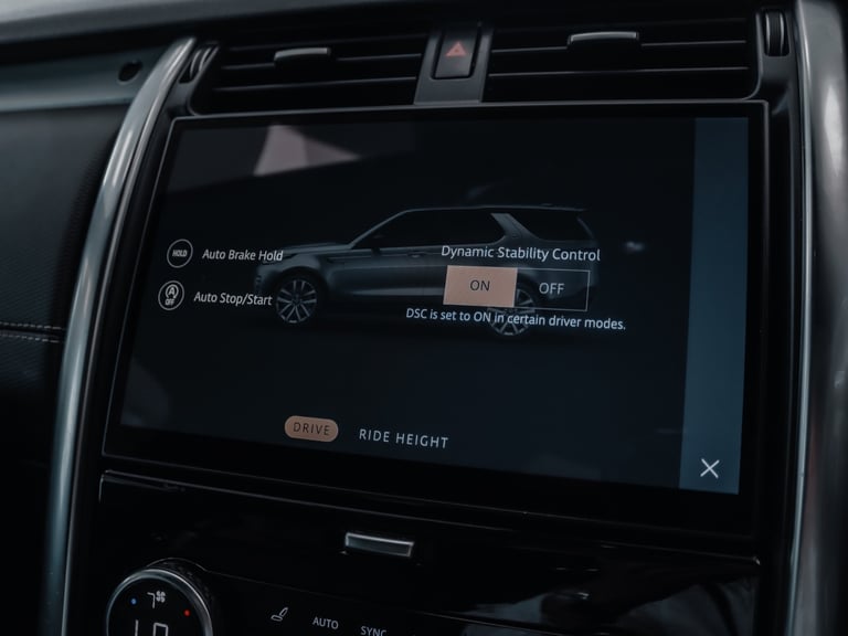 2021 Land Rover Discovery 3.0 D300 R-Dynamic HSE 5dr Auto Station Wagon Diesel Automatic