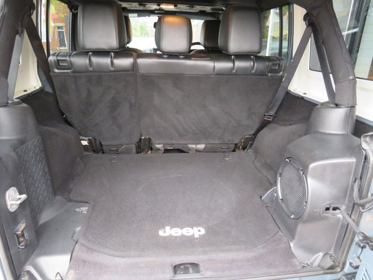 2014 Jeep Wrangler 2.8 CRD Overland 4dr Auto CONVERTIBLE DIESEL Automatic