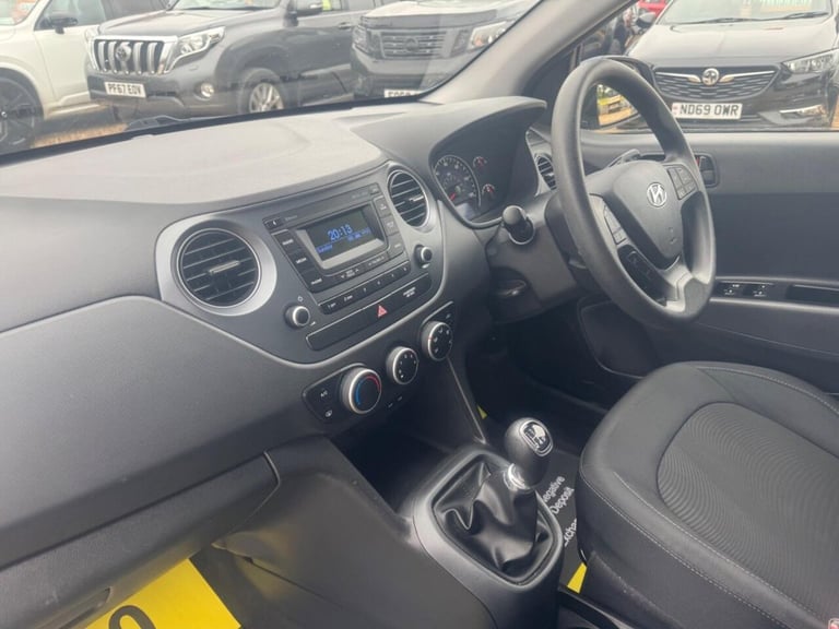 2017 Hyundai i10 1.0 SE 5dr HATCHBACK PETROL Manual