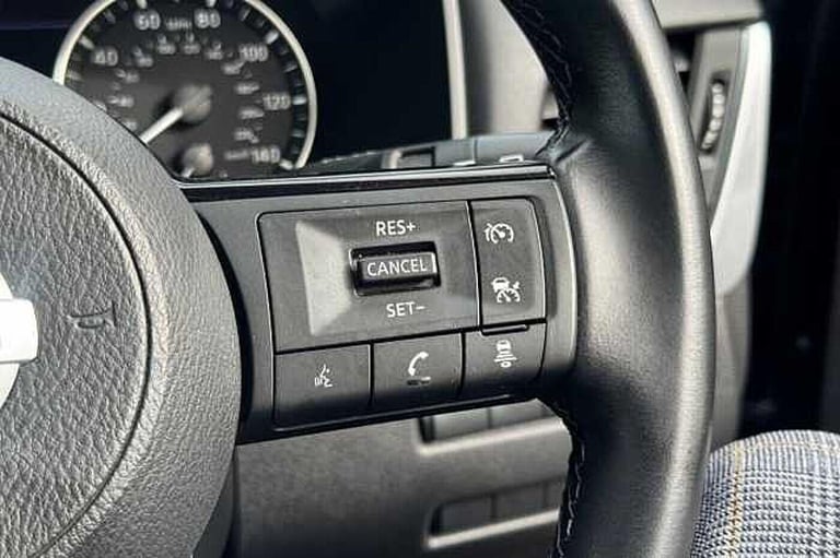 2022 Nissan Qashqai 1.3 DiG-T MH N-Connecta 5dr HATCHBACK Petrol/Electric Hybrid Manual