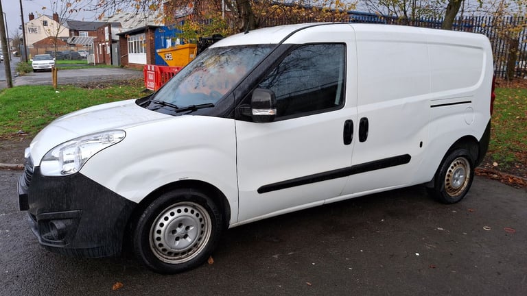 67 REG VAUXHALL COMBO 1.6 CDTI L2H1 LWB EURO 6