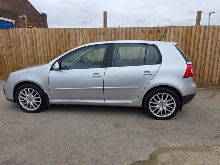 Volkswagen, GOLF, Hatchback, 2006, Manual, 1968 (cc), 5 doors