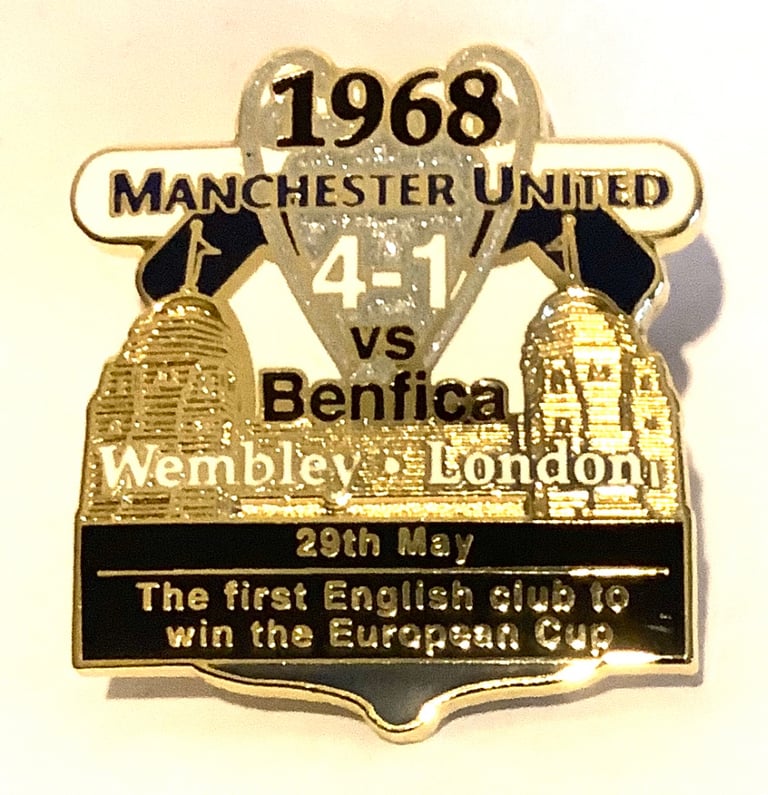 Wanted Manchester United Football Memorabilia Badges Rosettes Pennants Autographs Shirts Programmes