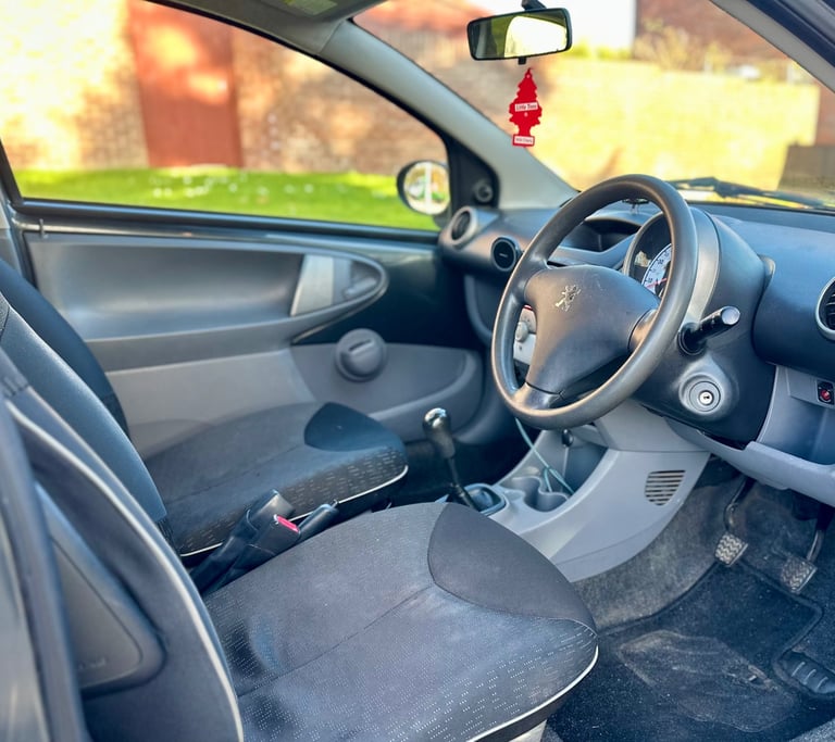 Peugeot, 107, Hatchback, 2011, Manual, 998 (cc), 3 doors