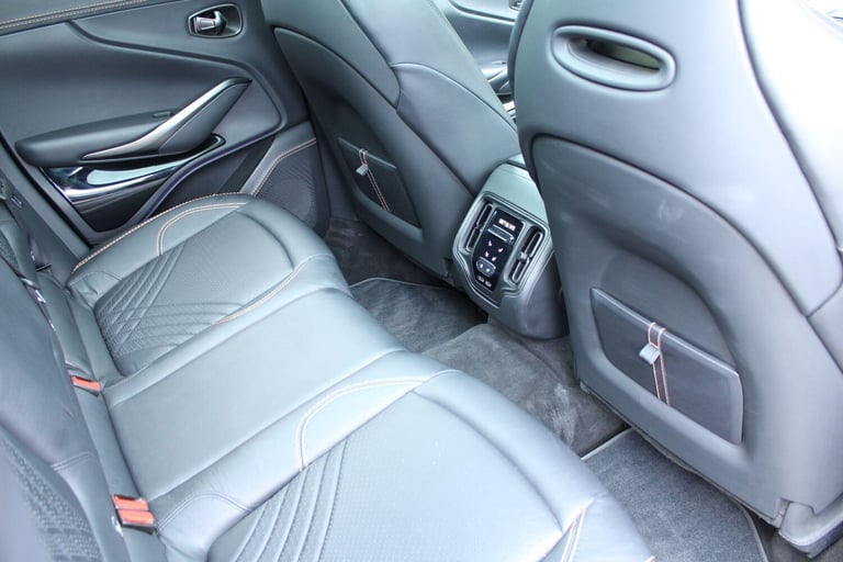 2021 Aston Martin DBX V8 550 5dr Touchtronic HATCHBACK PETROL Automatic