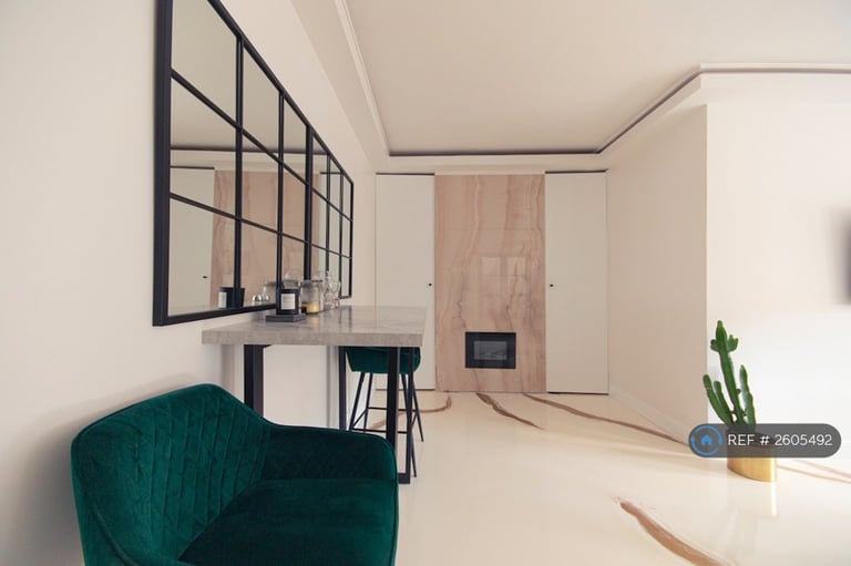 image for 1 bedroom flat in Hillside Court, London, NW3 (1 bed) (#2605492)