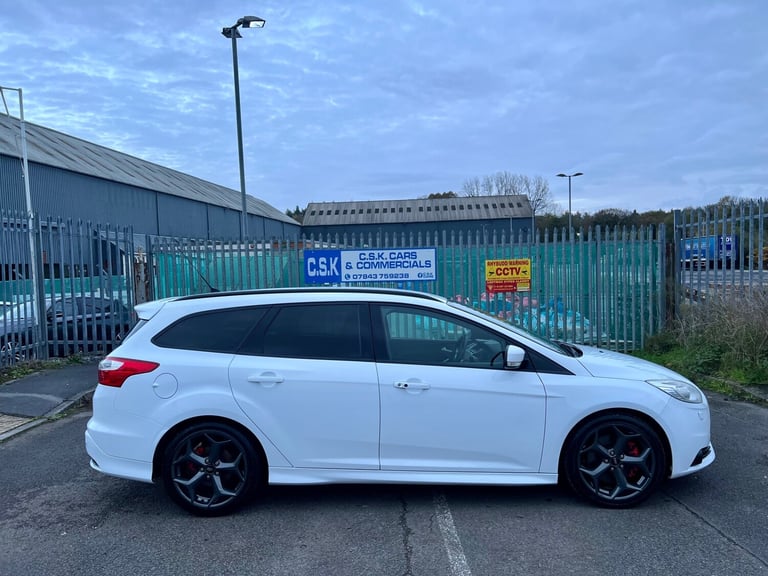 2012 Ford Focus 2.0T ST-3 5dr Ex Police ESTATE Petrol Manual