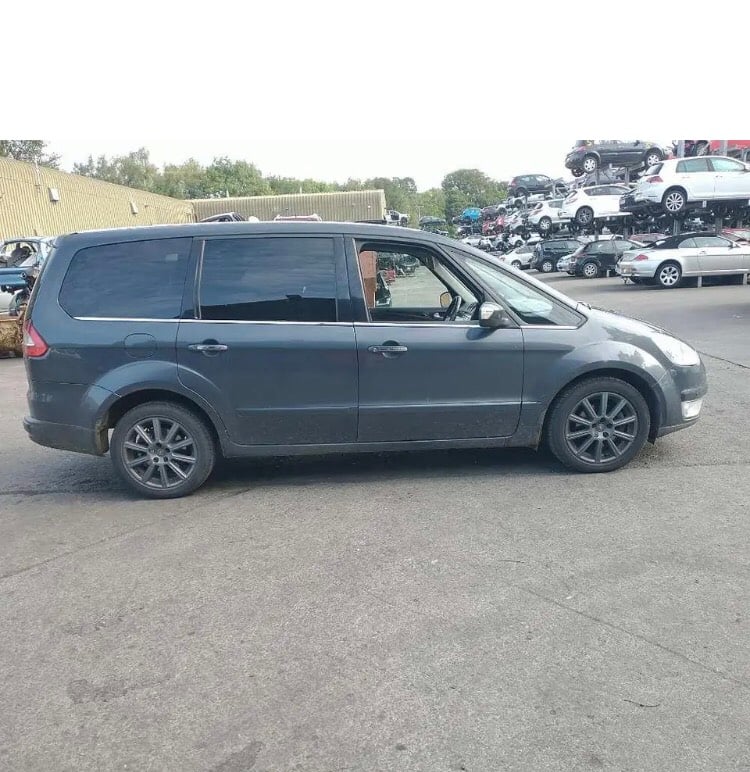 Ford Galaxy Window glass. Rear Door 