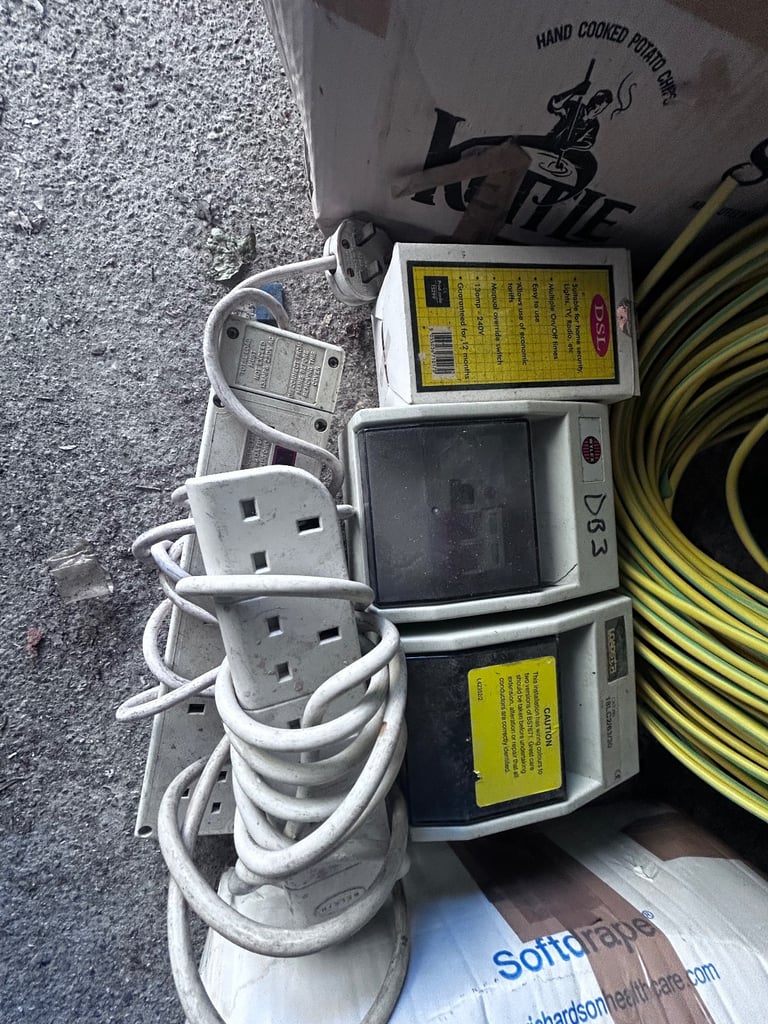 A selection of electrical materials for £100
