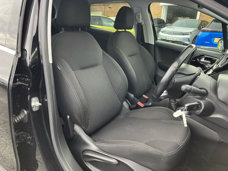 2019 Peugeot 208 1.2 PureTech 82 Tech Edition 5dr [Start Stop] Hatchback Manual