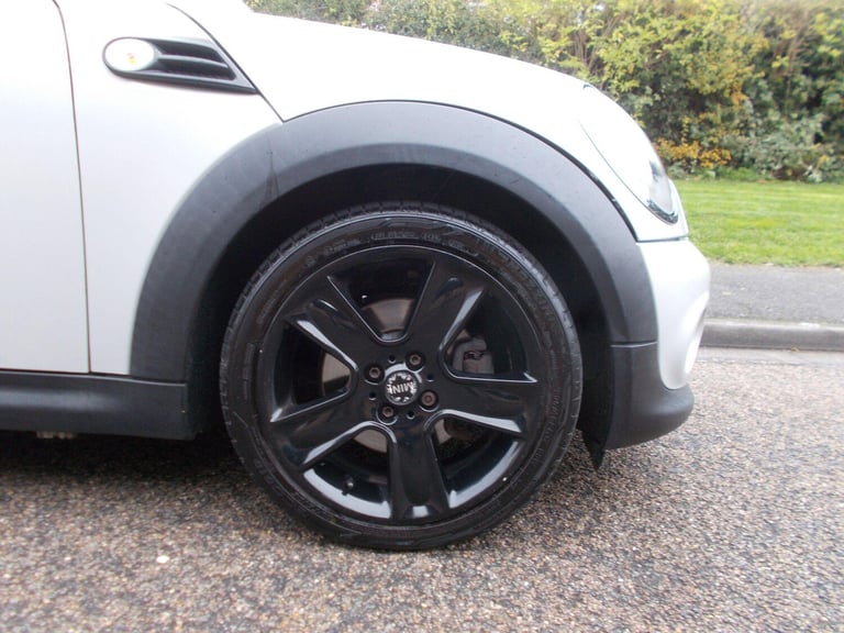 2011 MINI Hatch 1.6 Cooper Soho Euro 5 (s/s) 3dr HATCHBACK Petrol Manual