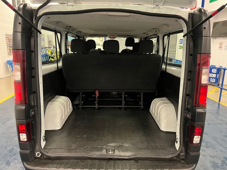 2018 Vauxhall Vivaro L2 1.6CDTI 120PS LWB 9 SEAT MINIBUS (EURO 6) MPV Diesel Manual