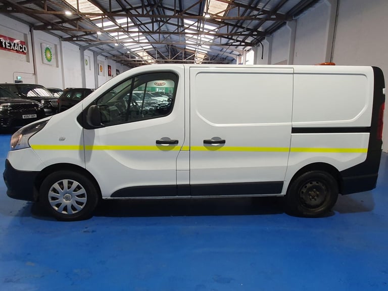2019 Renault Trafic 1.6 dCi 27 Business SWB Standard Roof Euro 6 5dr PANEL VAN Diesel Manual