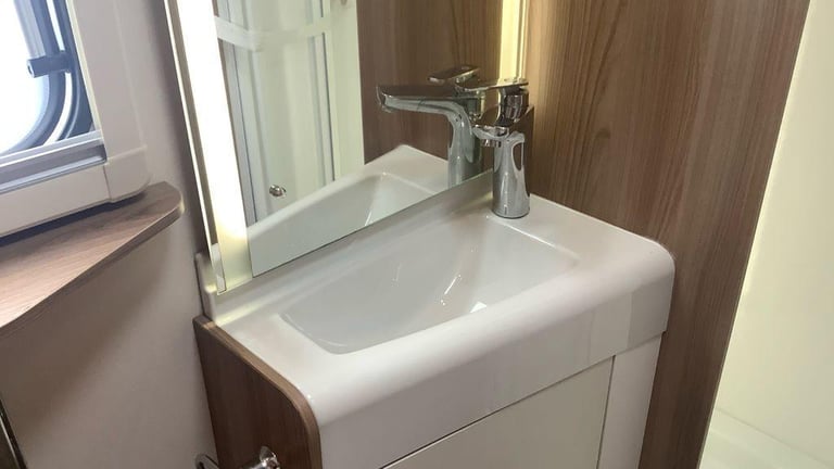 2018 Swift  Bessacarr 584 4 berth 4 belts Motorhome Motorhome Diesel Manual