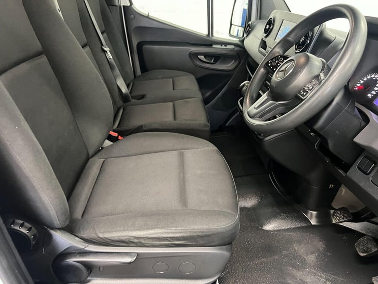 2022 Mercedes-Benz Sprinter 2.0 317 CDI Progressive RWD L2 H2 Euro 6 (s/s) 5dr Temperature Contro...