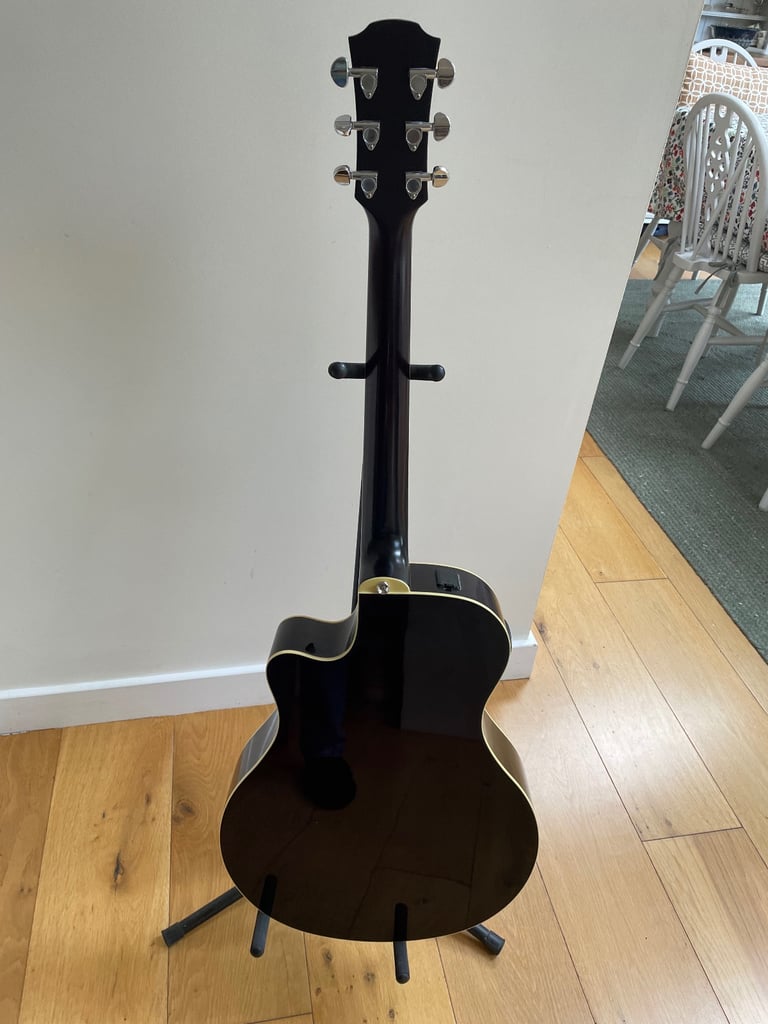 Yamaha Semi Acoustic Guitar