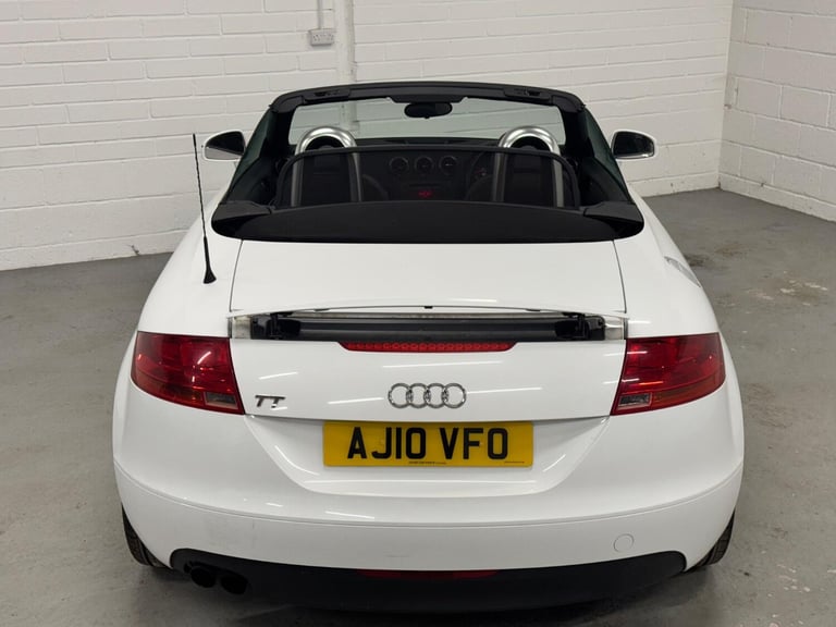 AUDI TT 1.8 TFSI White Manual Petrol 2010